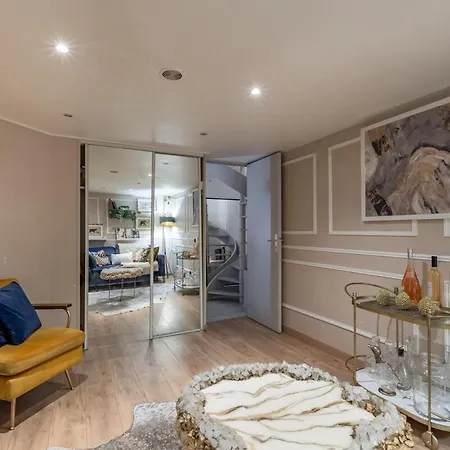 Le Loft Du Coiffeur Parigi